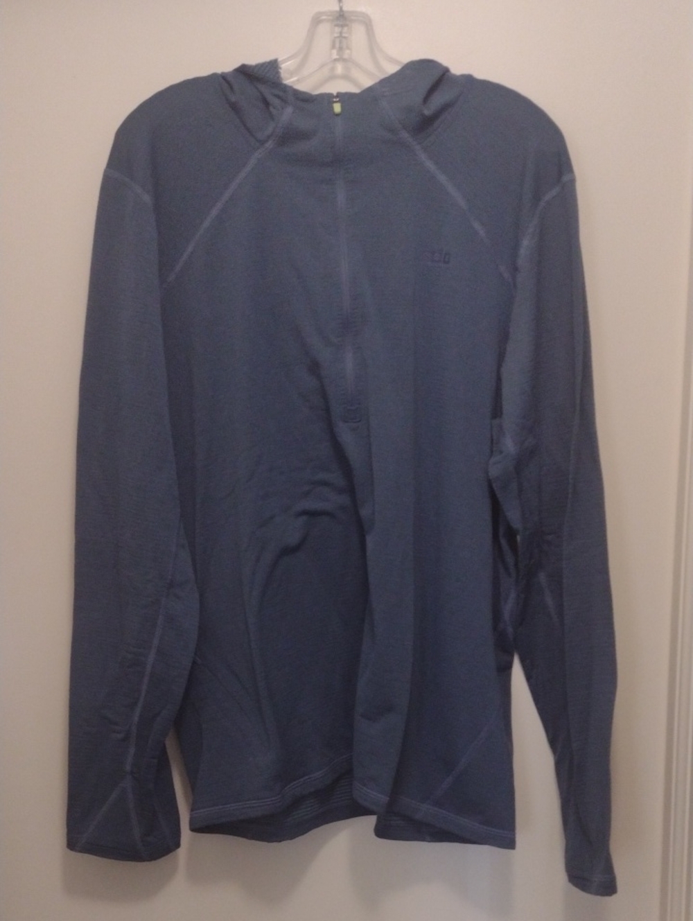 Stio Men's Blue Lightweight Hooded Half-Zip Pullover (J1279)